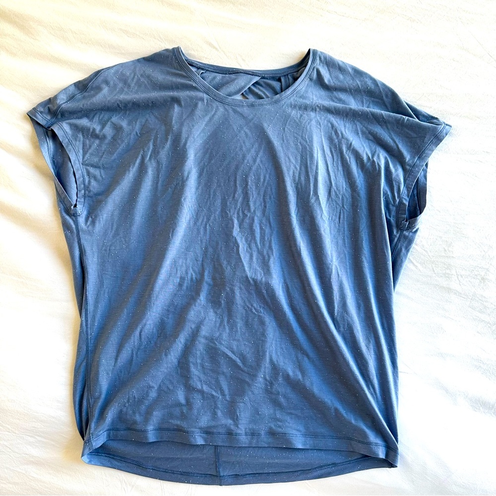 Lululemon keyhole women’s shirt size 6